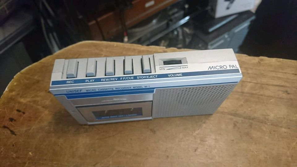 UNISEF Model M-1, Micro Cassette Recorder +Zubehör!