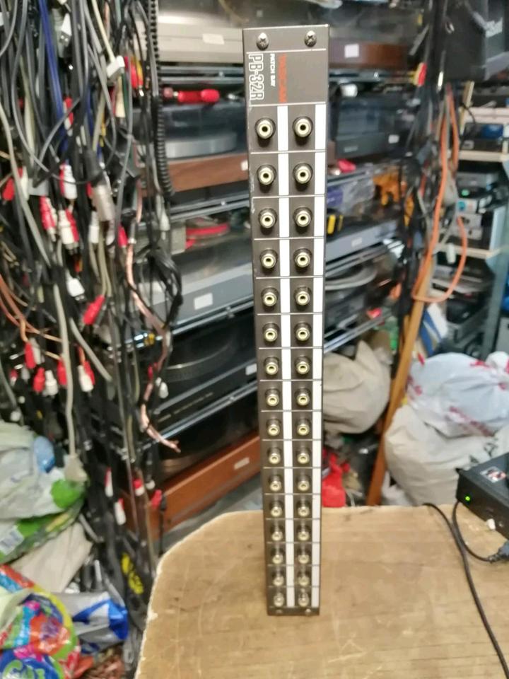 TASCAM PATCH BAY PB-32R, cinch in/out