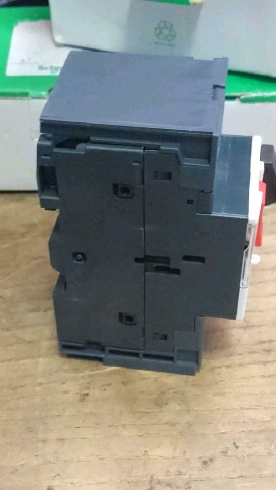 3 neue SCHNEIDER ELECTRIC GV2ME073, Motorschutzschalter NEU & OVP
