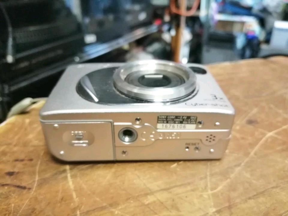 SONY DSC-W1, Digital-Kamera mit 1 Speicherkarte!!!