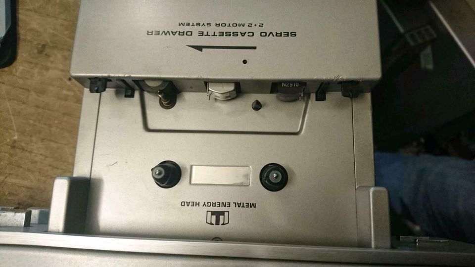 GRUNDIG SCF 6100, Cassetten-Deck, etwas DEFEKT!!