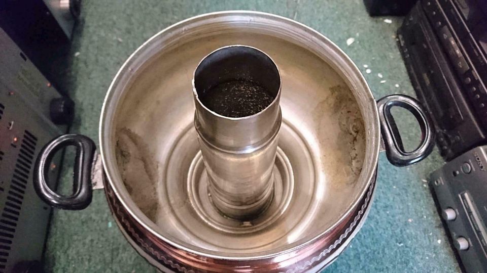 Türkischer Samowar mit Kanne, Holzkohle, wurde noch nicht benutzt