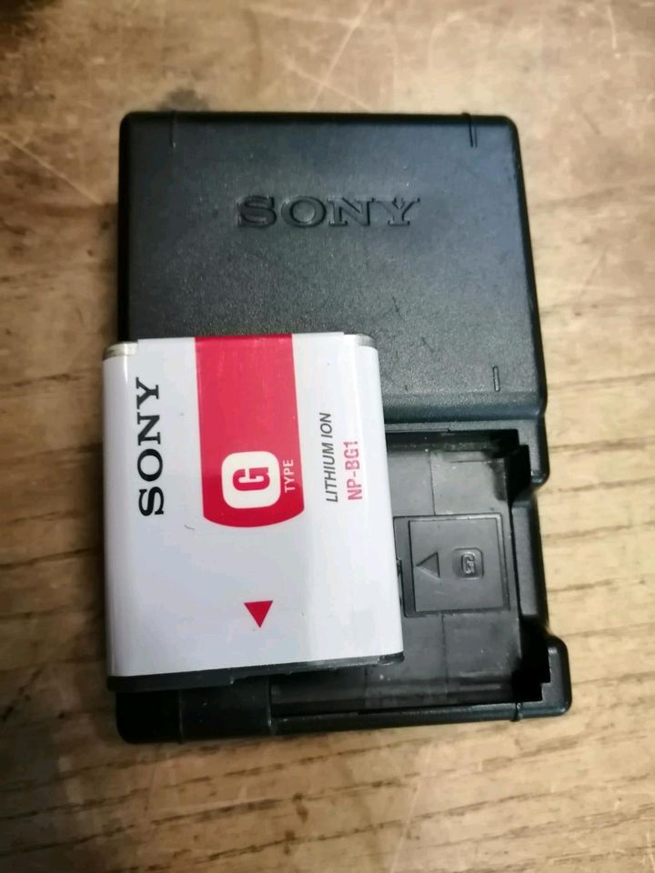 SONY DSC-H55 Optical SteadyShot, Digital-Kamera mit Zubehör!!