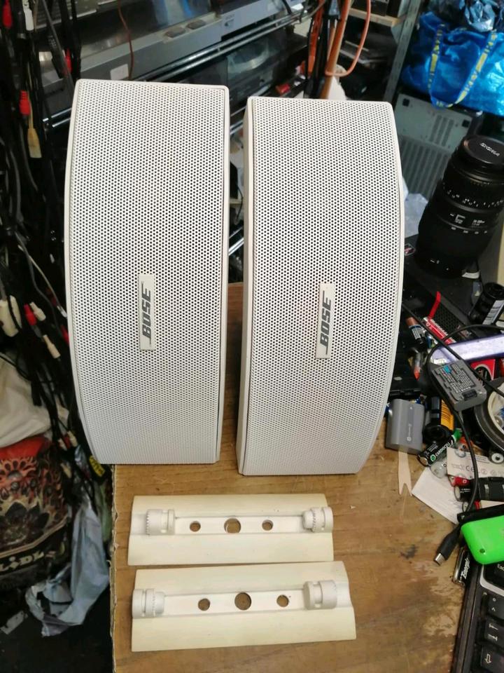 BOSE 151 SE Speaker System, 2 Lautsprecher mit Halterungen!!