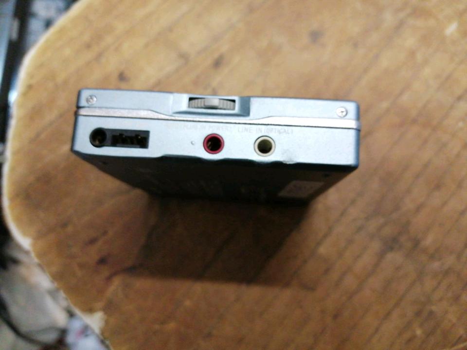 SONY MZ-R91, portabler MiniDiscman mit Original-Adapter!!