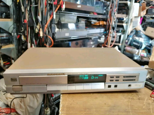 MARANTZ CD-65DX, CD-Player OHNE Fernbedienung, etwas DEFEKT!!