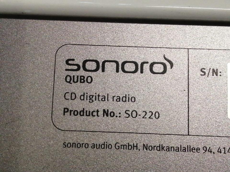 SONORO QUBO-220, CD Digital Radio mit Universal-Adapter (NEU)