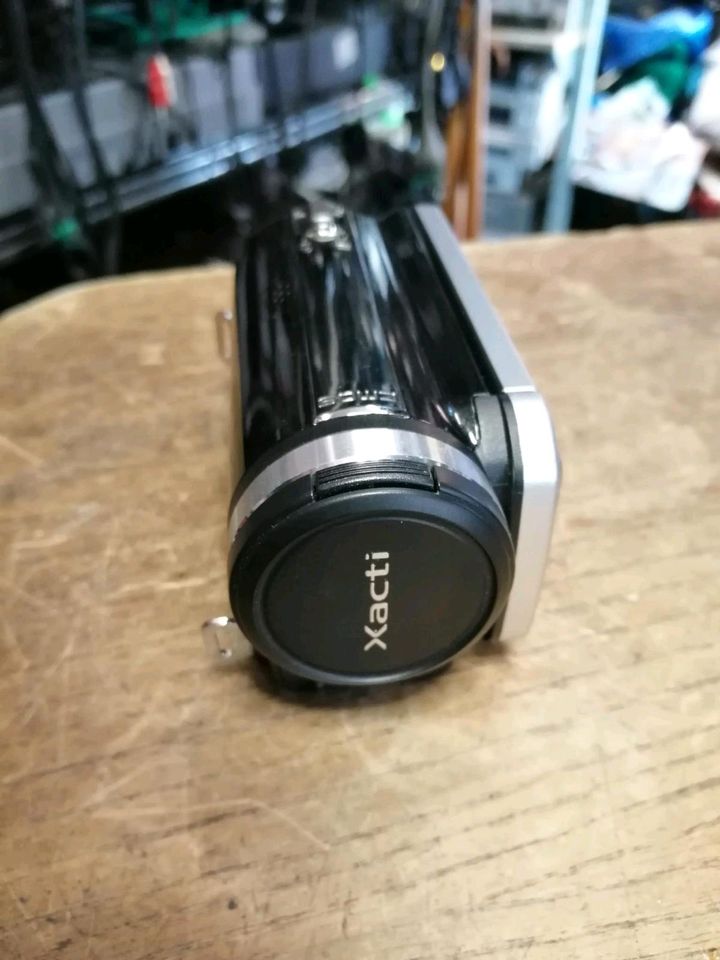 SANYO VPC-TH1EX, Digital Videocamera mit Zubehör, guter Zustand!!