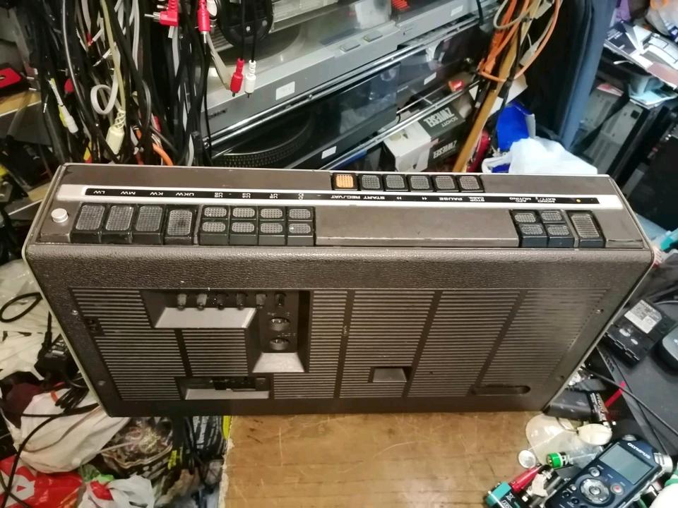 GRUNDIG C9000 Automatic, Radio-Cassetten-Recorder, etwas DEFEKT!!