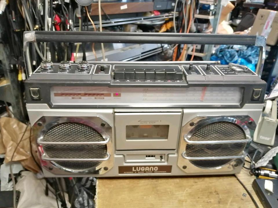 LUGANO Modell: 114, Radio-Cassetten-Recorder, etwas DEFEKT!!!