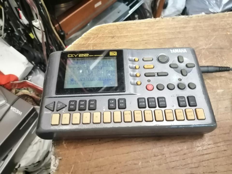 YAMAHA QY22, Music Sequencer, wurde NICHT GETESTET!!