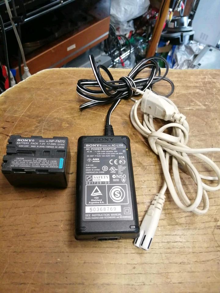 SONY DCR-TRV14E, MiniDV-Videocamera mit Zubehör!!