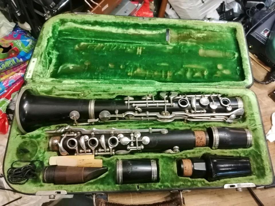 KLARINETTE B SCHÜLLER Mark Neukirchen, mit Original-Koffer!!