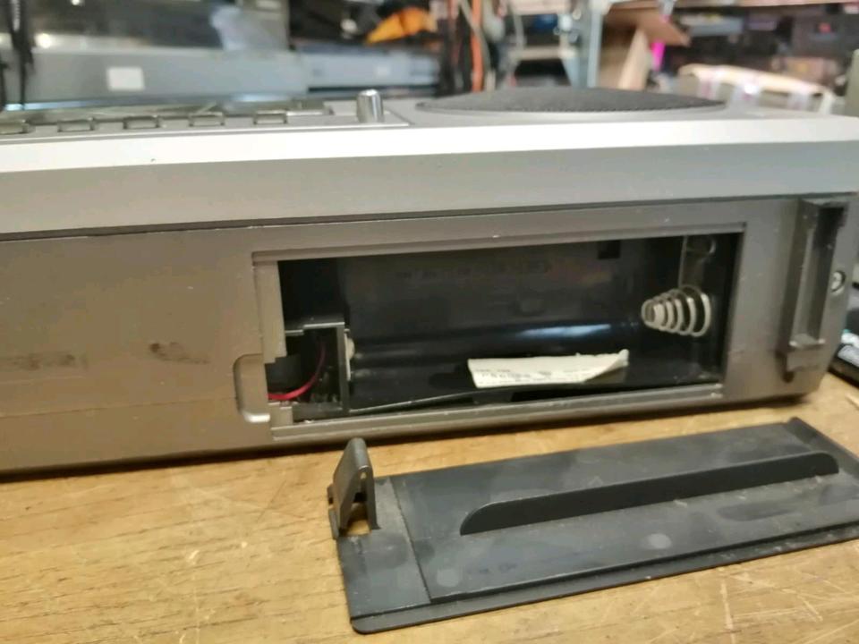 RFT SKR 700, Radio-Cassetten-Recorder mit NEUEN Antriebsriemen!!