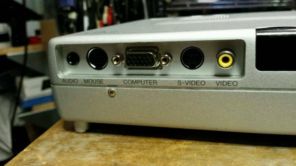 SHARP PG-M10X; Digital Multimedia Projektor