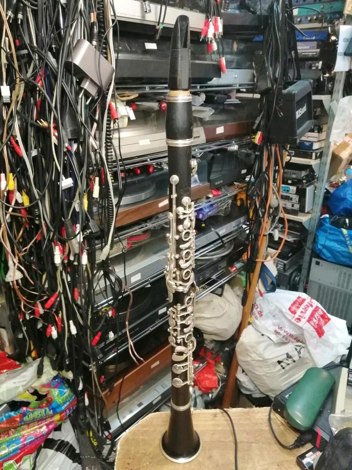KLARINETTE B SCHÜLLER Mark Neukirchen, mit Original-Koffer!!