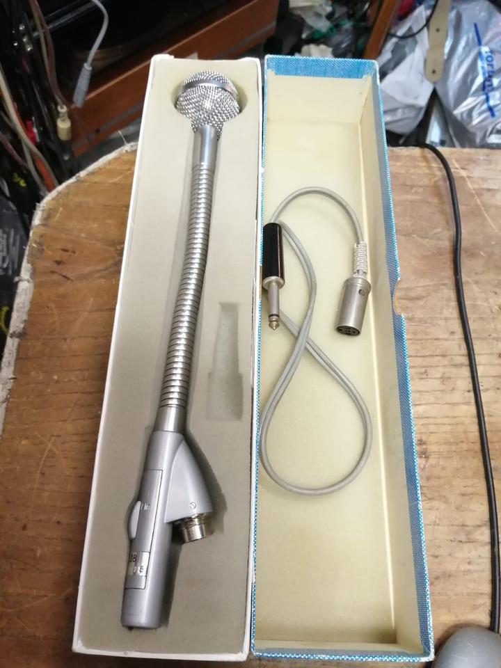 SENNHEISER MD408, dynamisches Mikrofon, Originalkarton und Kabel!