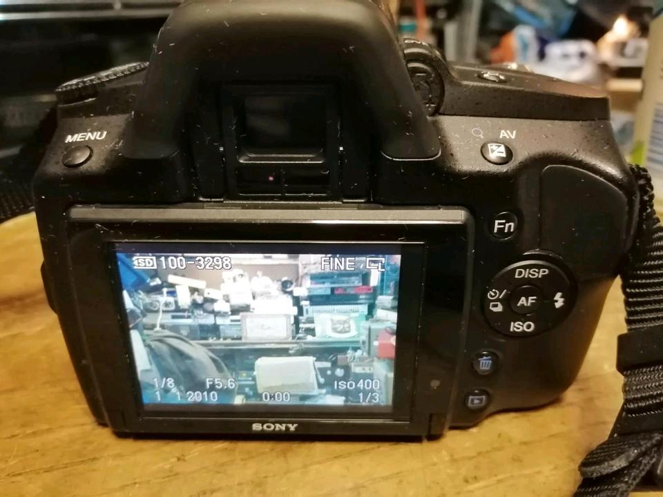 SONY Alpha DSIR A390 Digitalkamera + SONY Objektiv, mit Zubehör!!