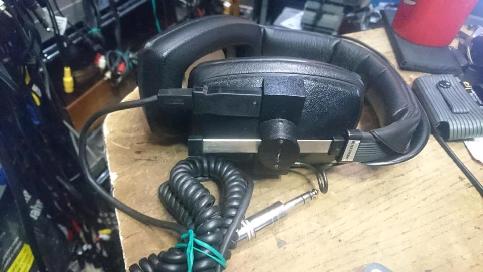 BEYERDYNAMIC 2x 200 Ohm, Kopfhörer + Spiralkabel WK 100.00,