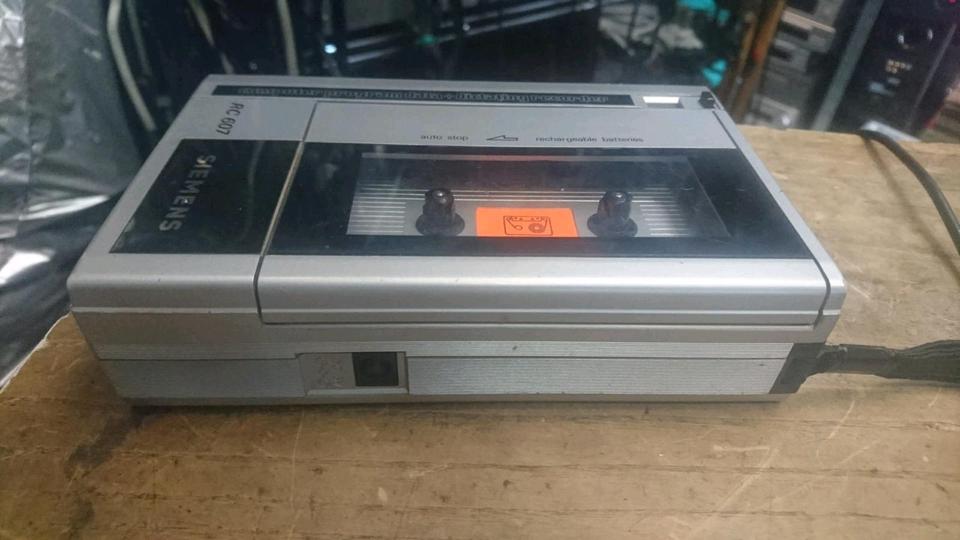 SIEMEMS RC 607, Walkman, etwas DEFEKT!!