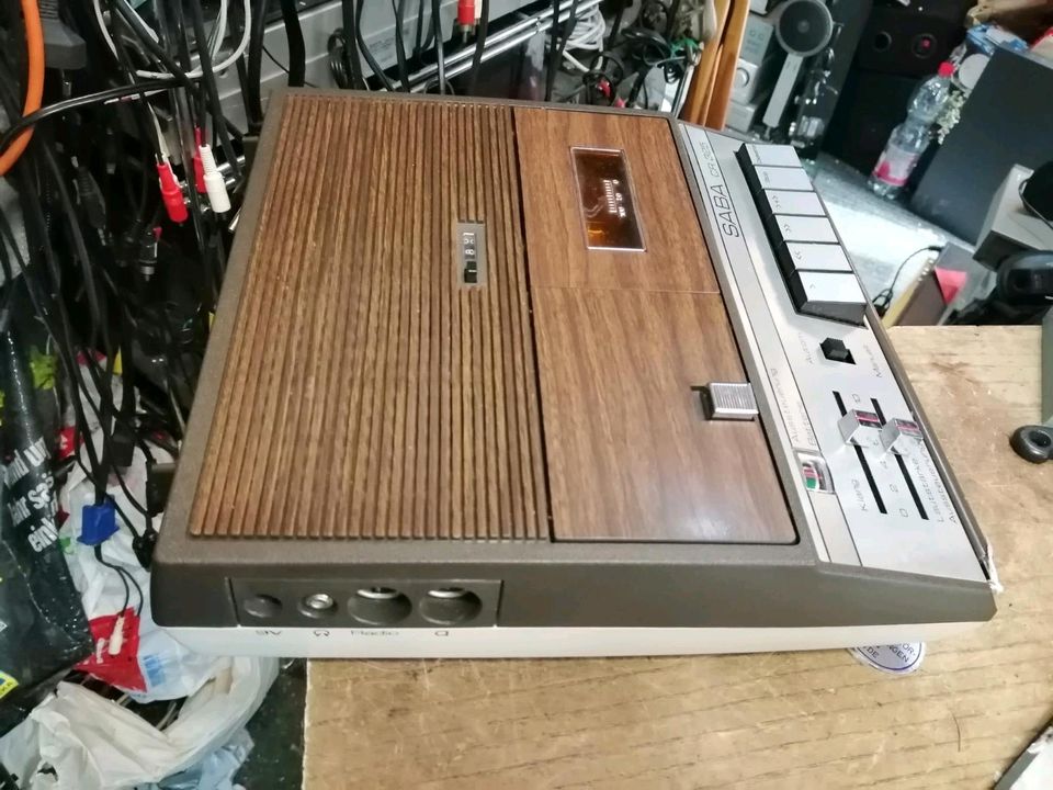 SABA CR 325, Cassetten-Recorder mit Zubehör, etwas DEFEKT!!