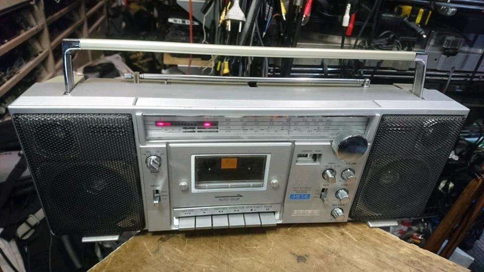 SIEMENS RM 816, Radio-Cassetten-Recorder, etwas DEFEKT!!!