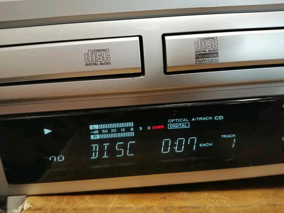 TCM 98989, CD-Player-CD-Recorder, 2in1, OHNE Fernbedienung!!