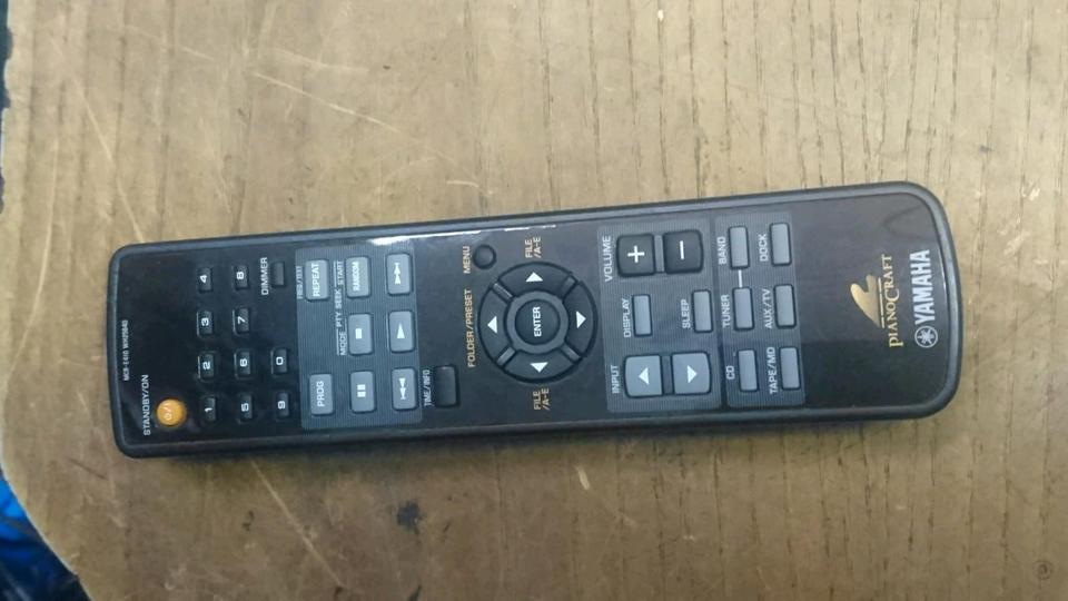 YAMAHA MCR-E410 WH25640, Original-Fernbedienung
