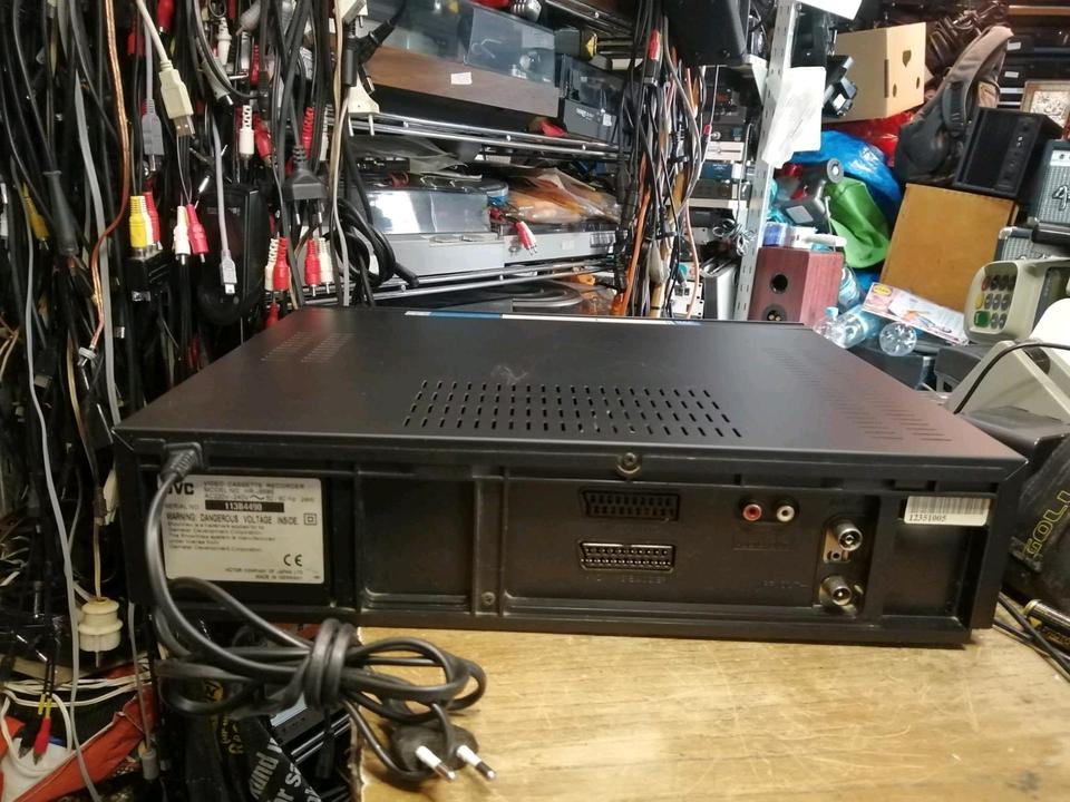 JVC HR-J658E, Videocassettenrecorder, DEFEKT!!!