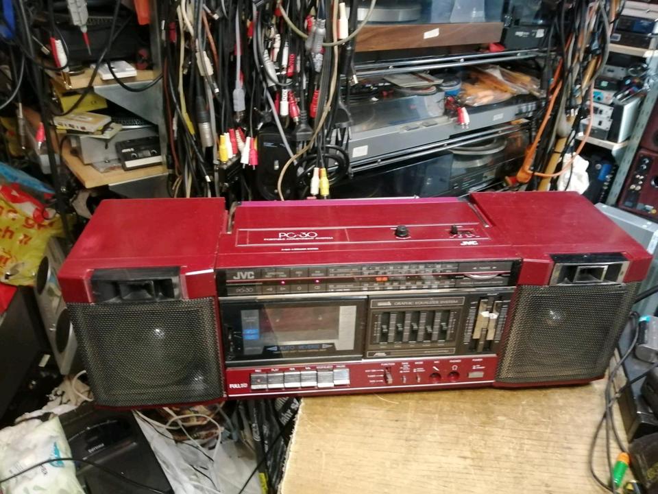 JVC PC-30V Radio-Cassetten-Recorder, etwas DEFEKT!!!