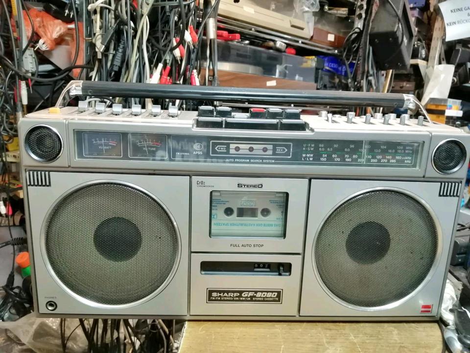 SHARP GF-9090H, Radio-Cassetten-Recorder, guter Zustand!!