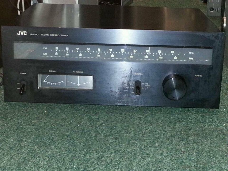 JVC JT-V11G; Stereo Tuner, guter Zustand!