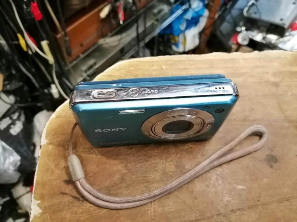 SONY Cyber-Shot DSC-W220, Digital-Kamera mit Zubehör!!