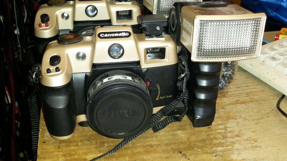 2 CANOMATIC Analog-Cameras, NEU, mit 2 neuen Blitzen