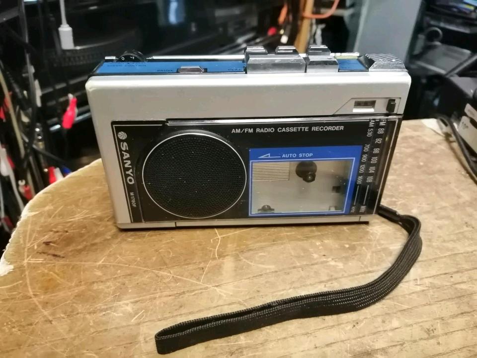 SANYO M1780F, Walkman mit Radio, etwas DEFEKT!!