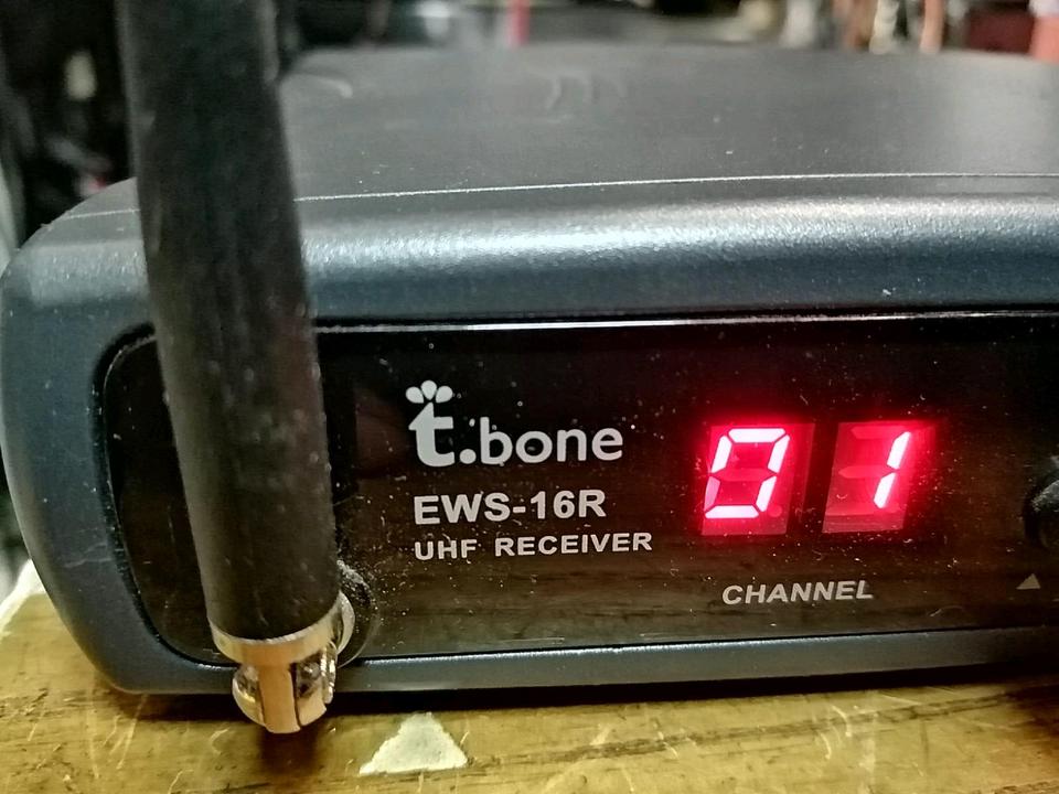 T . BONE DS16R UHF-Receiver mit Universal-Adapter!!!