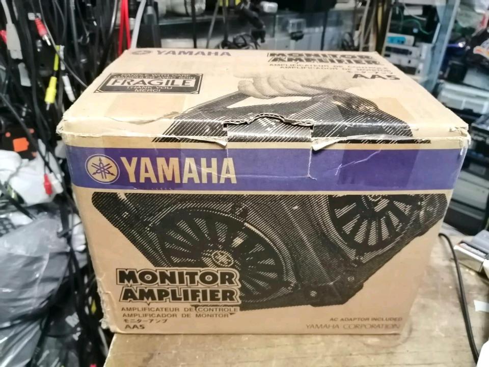 YAMAHA AA5 Monitor Amplifier, NEU, mit Zubehör!!