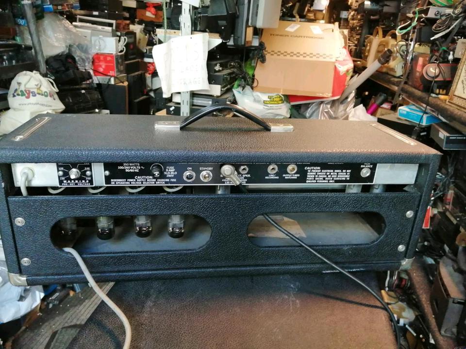 FENDER BASSMAN 135 Röhrenverstärker + BASSMAN Speaker