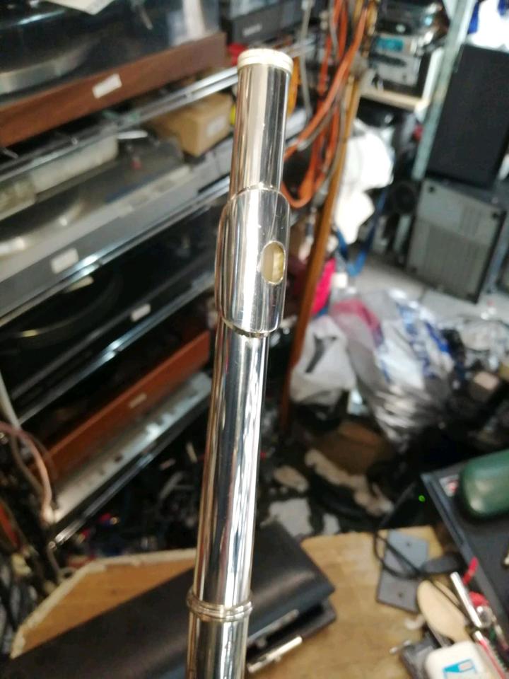 QUERFLÖTE "SOLO", mit Koffer (aber beschädigt)