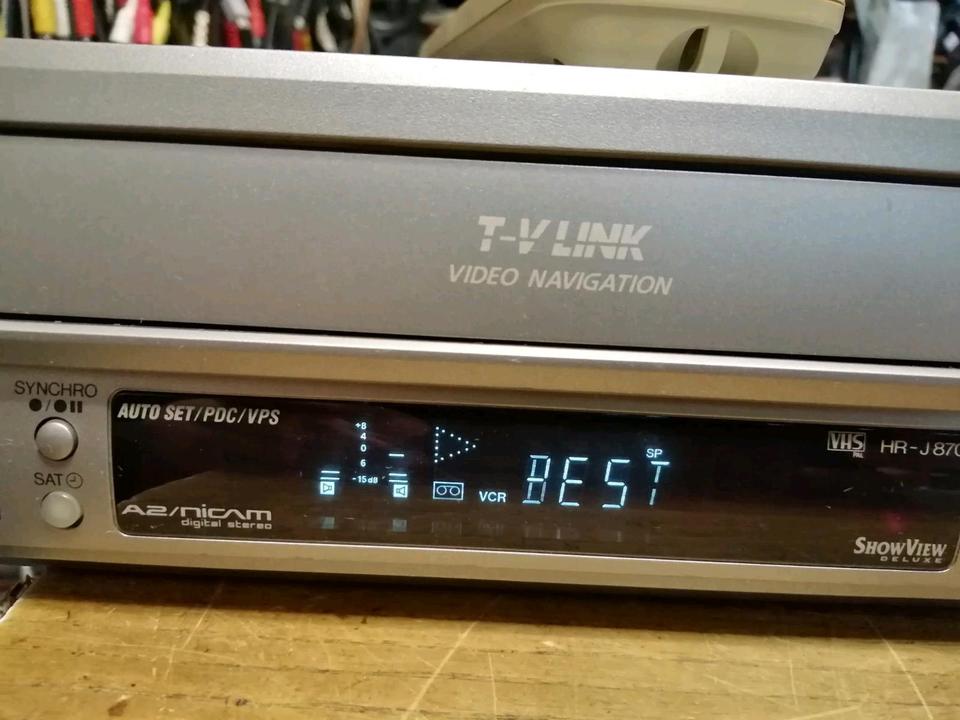 JVC HR-J870EU, Videocassettenrecorder, guter Zustand!!