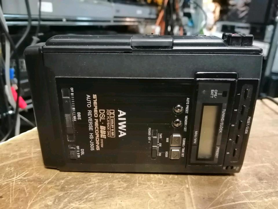 AIWA HS-J505, Walkman mit Batterie-Fach, DEFEKT!!!