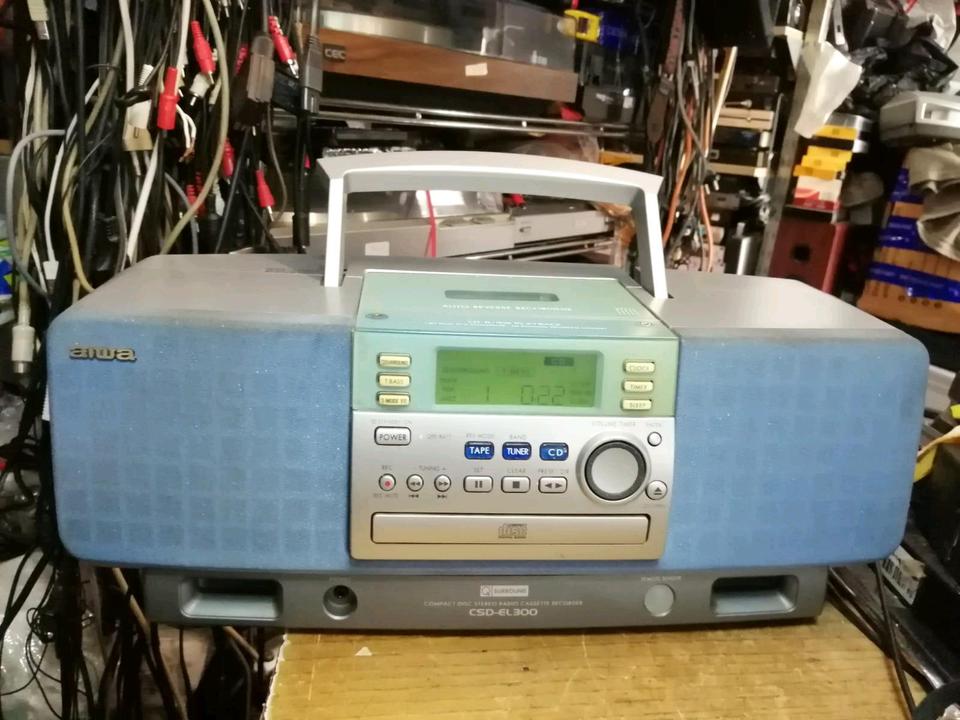 AIWA CSD-EL300EZ CD Radio Cassette-Corder, guter Zustand!!