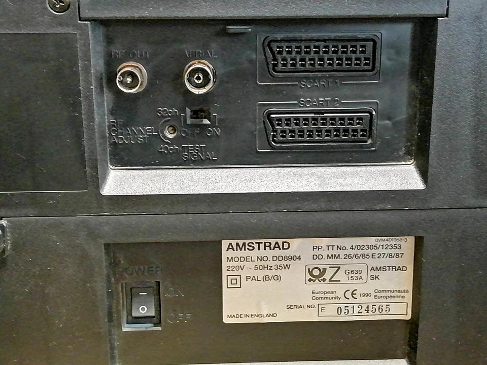AMSTRAD DD8904, Doppel-Videocassettenrecorder, DEFEKT!,,