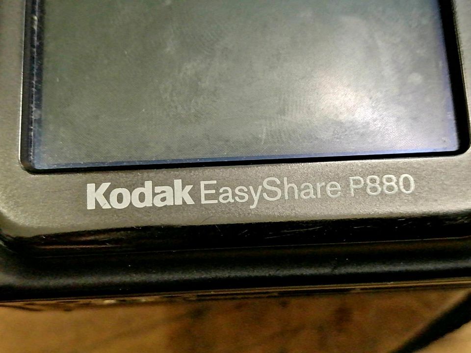 KODAK EasyShare P880, Digital-Kamera mit Zubehör!!!