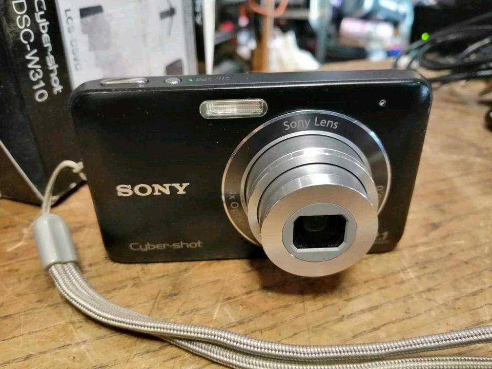 SONY Cyber-Shot DSC-W320, Digital-Kamera mit Zubehör!!!