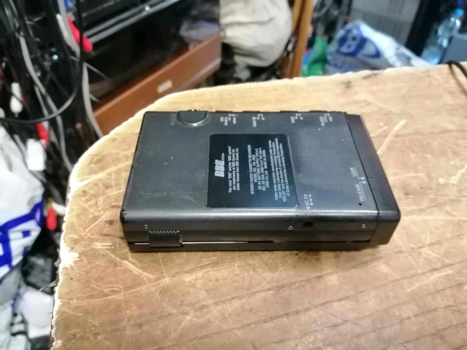 AIWA HS-J505, Walkman mit Batterie-Fach, DEFEKT!!!