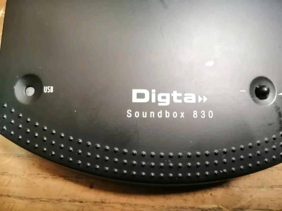 GRUNDIG Digta Soundbox 830, Mit GRUNDIG - Kopfhörer!
