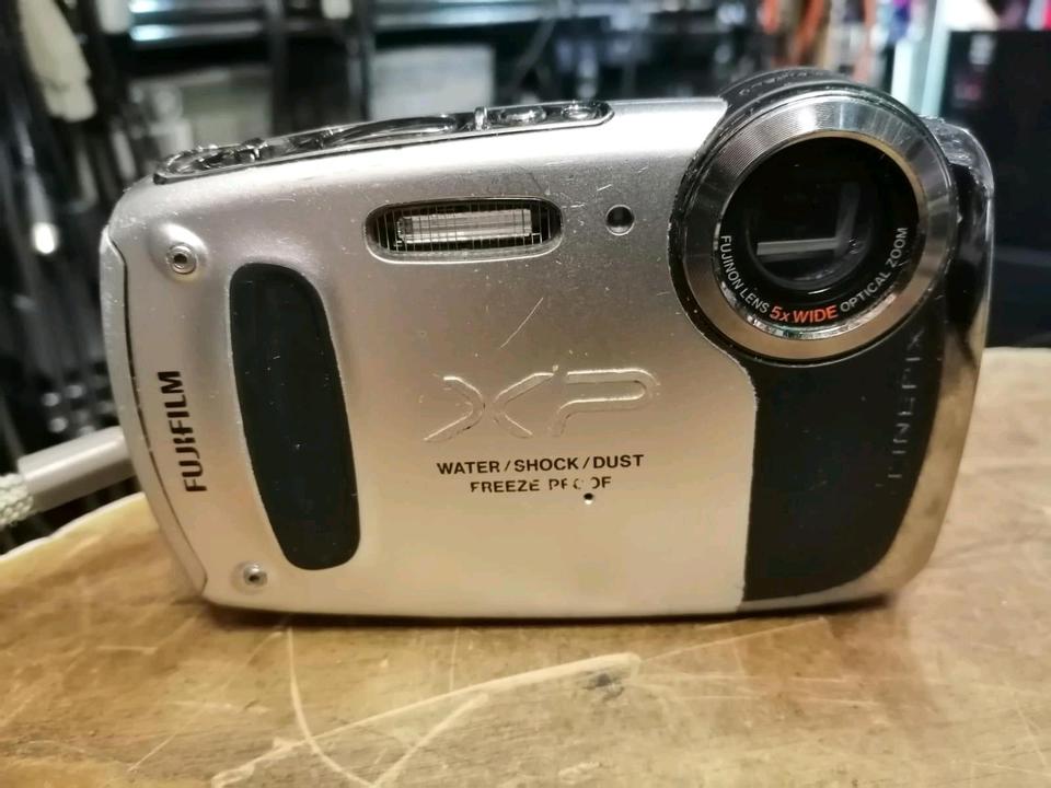 FUJIFILM FinePix XP50, Digital-Kamera mit Zubehör!!!