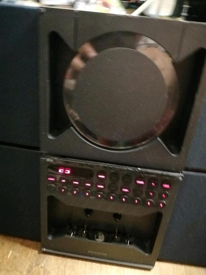 BANG & OLUFSEN BEOSOUND CENTURY Type: 2651 S/W 1.0, etwas DEFEKT!