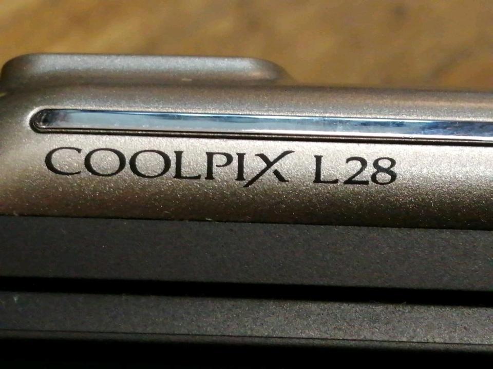 NIKON COOLPIX L28, Digital-Kamera, guter Zustand!!